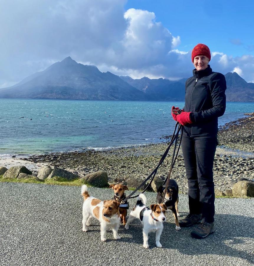 Tigh Mairi At Mary'S Thatched Cottages Elgol Zewnętrze zdjęcie