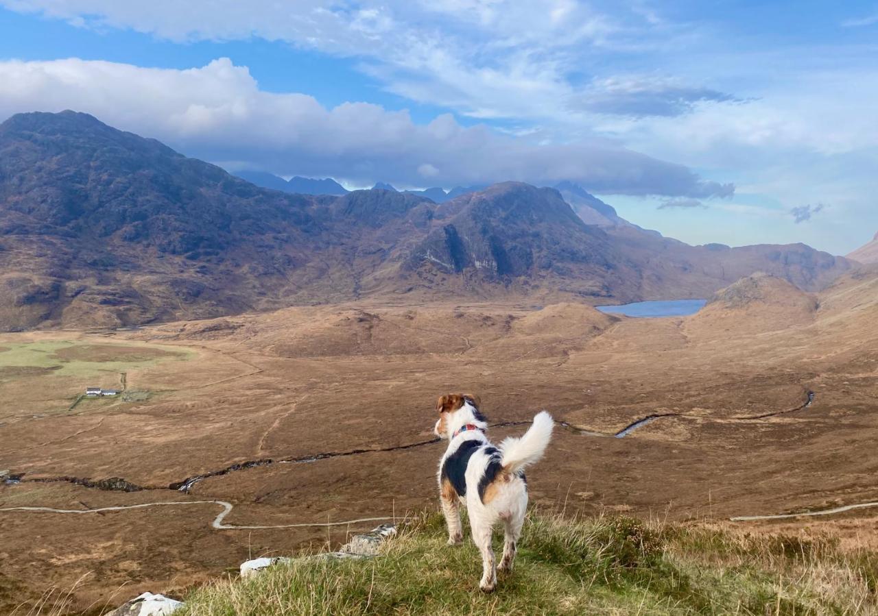 Tigh Mairi At Mary'S Thatched Cottages Elgol Zewnętrze zdjęcie