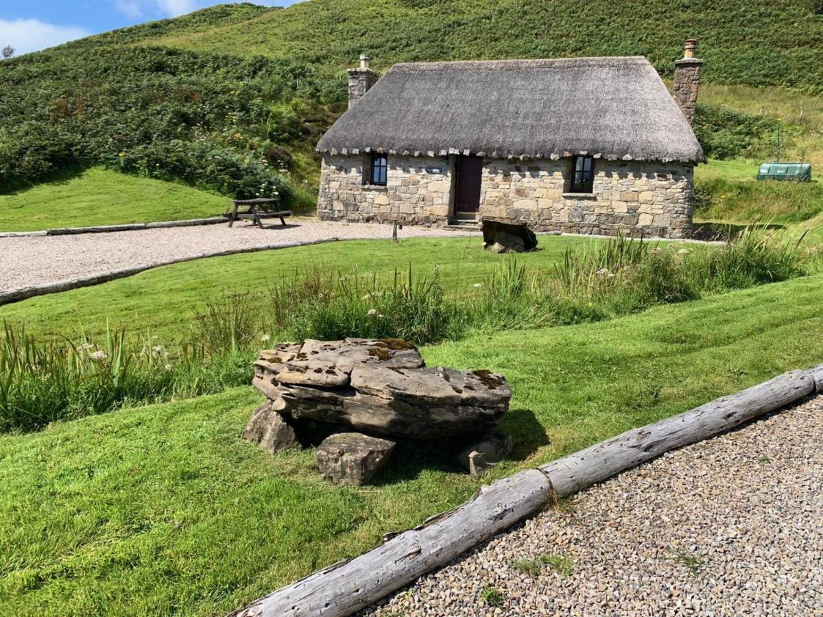 Tigh Mairi At Mary'S Thatched Cottages Elgol Zewnętrze zdjęcie
